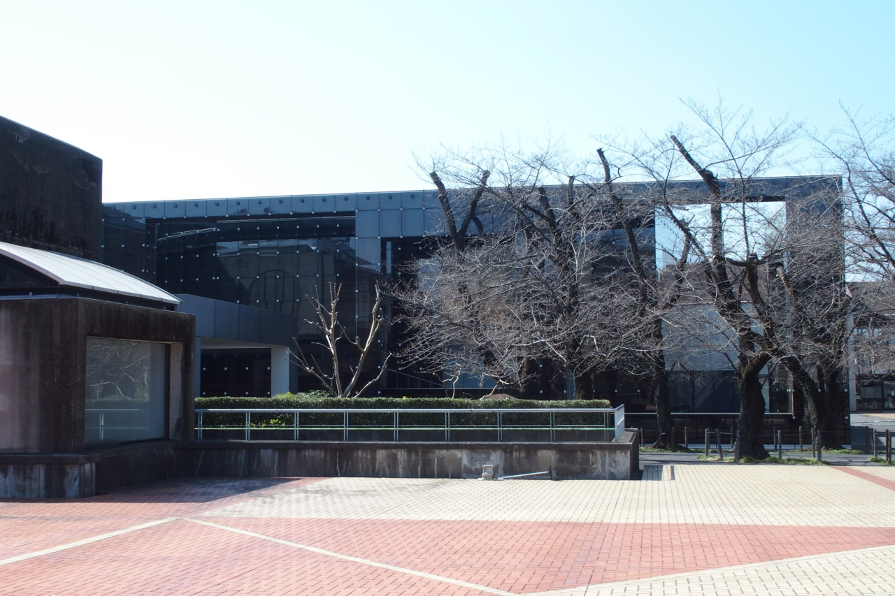 Ai時代に人はなぜ「手」でつくるのか？武蔵野美術大学・鷹の台キャンパスが解き明かす表現の現在地