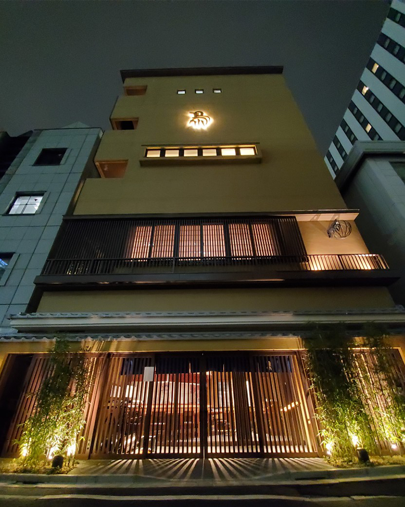 伊勢廣京橋本店のランチ行列と予約の真相｜老舗焼き鳥の魅力を徹底解剖