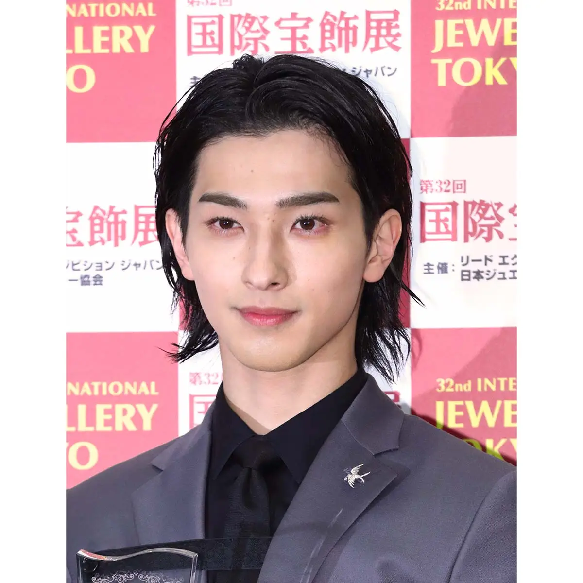 なぜ顔が綺麗な男に惹かれるのか？美男子の条件と恋愛心理の真相