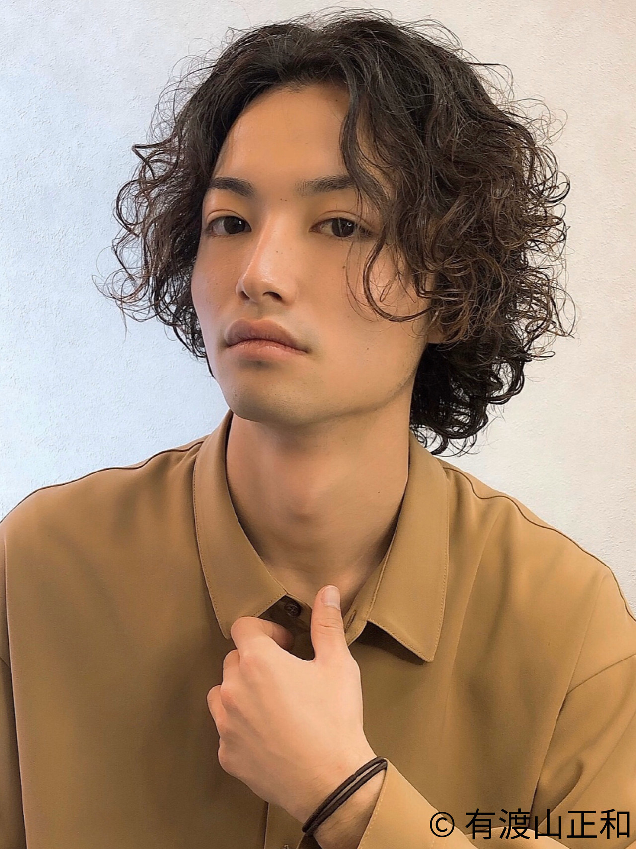 脱・清潔感の呪縛？2026年、ビジネス街を席巻する「ロン毛男子」たちのリアルと変化する社会視線