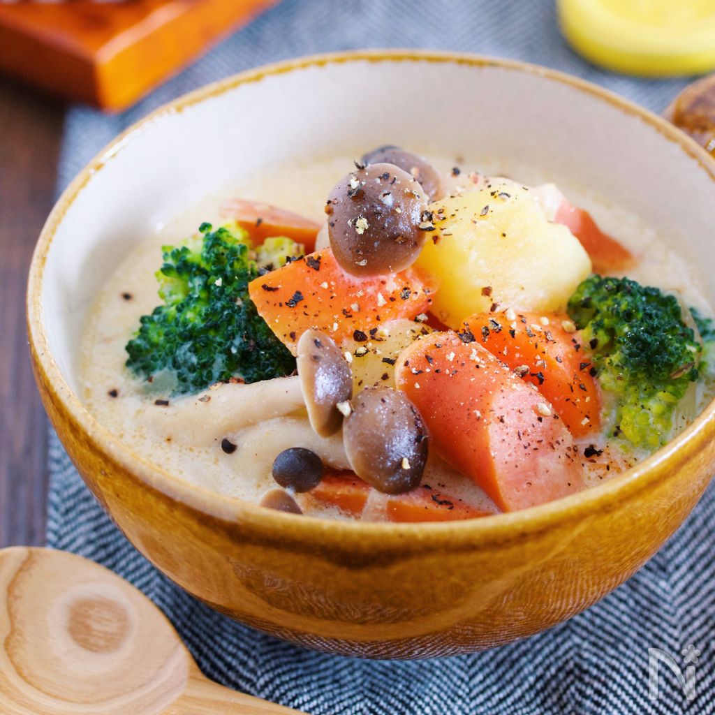 なぜ分離する？豆乳味噌スープが絶対失敗しない黄金比とプロ直伝の隠し味