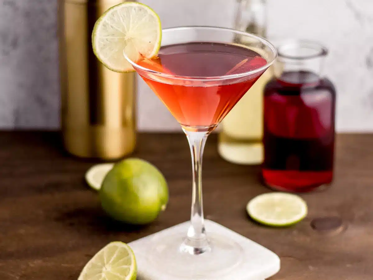 What Is Cosmopolitan Cocktail