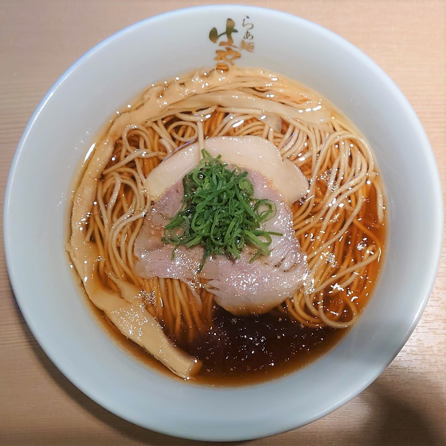 らぁ麺はやし田の評判とまずい噂を徹底検証！極上鶏出汁の真実と混雑策