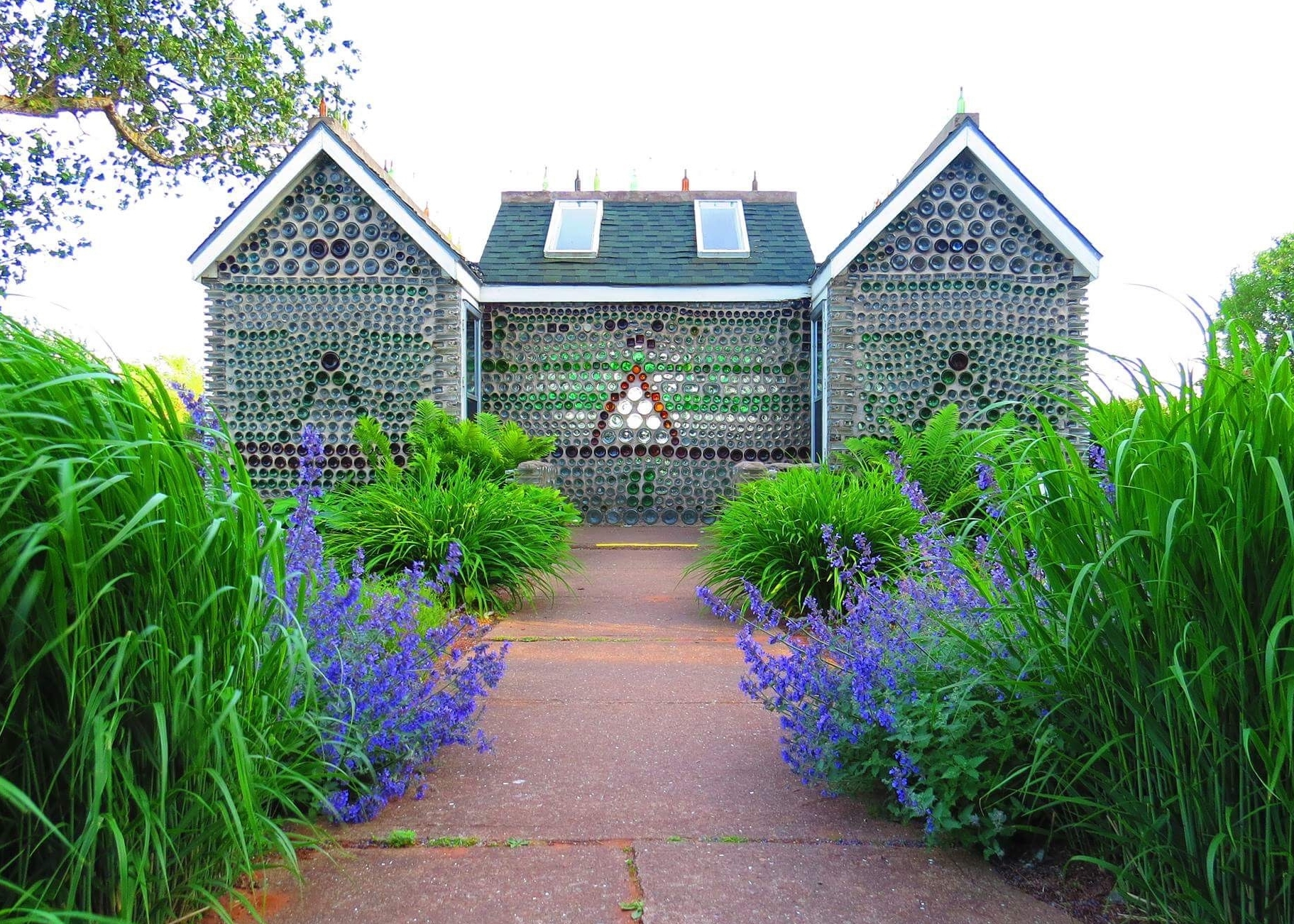 The Bottle Houses and Gardens
