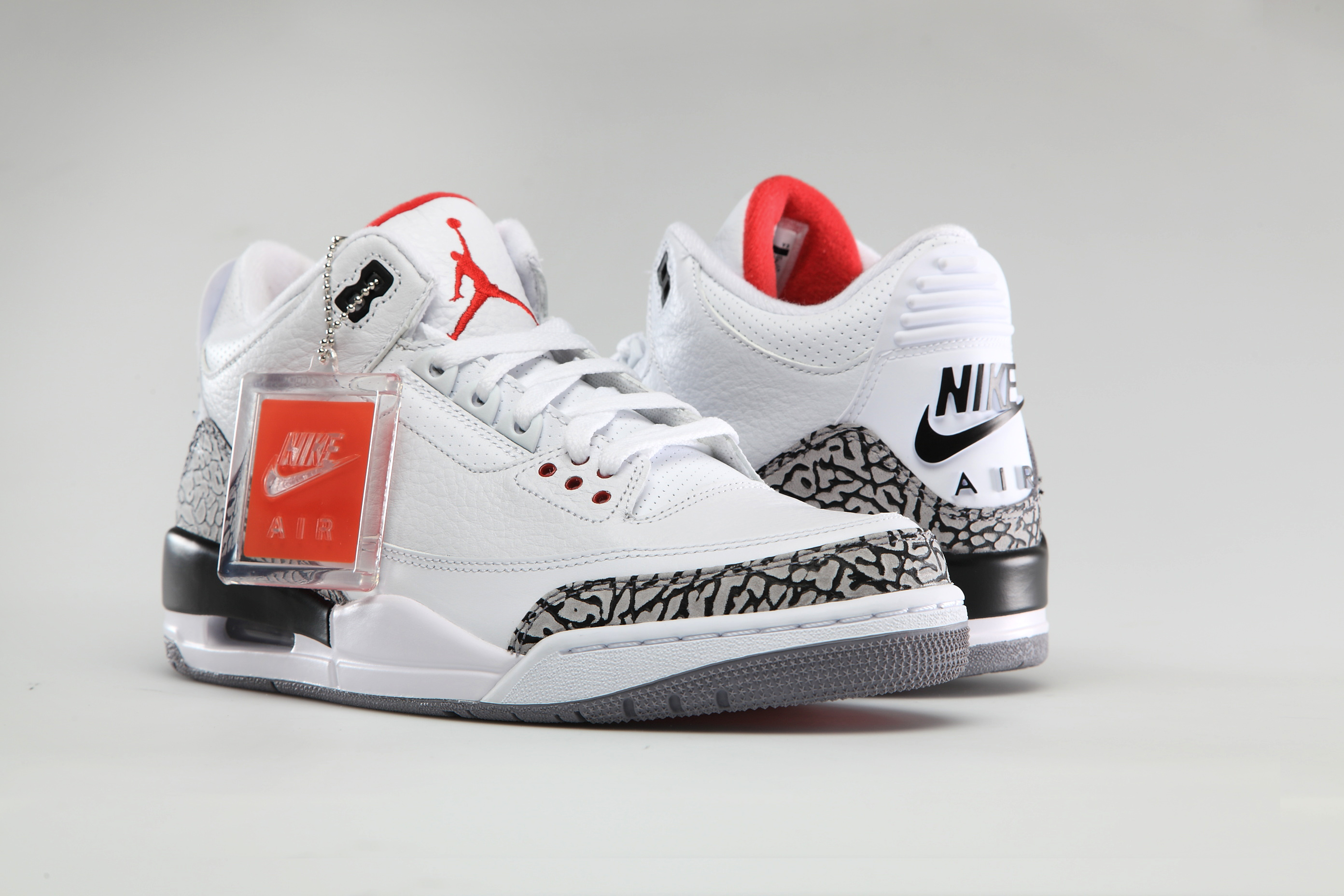 Air Jordan 3 88
