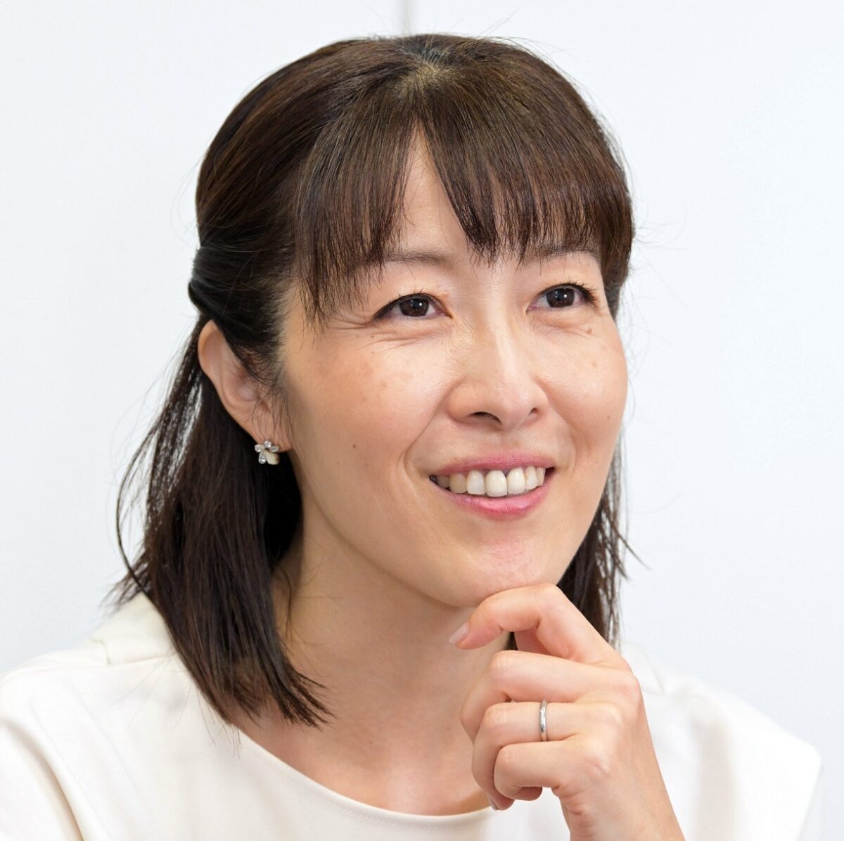 【2026年最新解説】気象予報士・渕岡友美が問いかける「言葉の防災」——異常気象時代における気象報道の進化と未来
