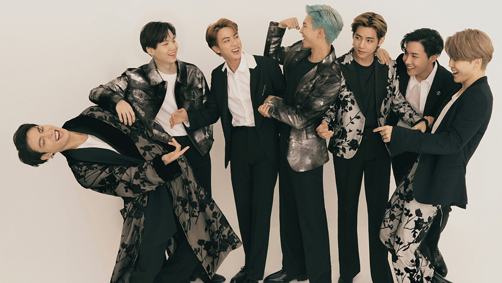 هل اعضاء فرقة Bts مثليين