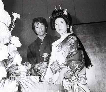 声なきSosハンドサインの真実｜正しいやり方・意味と救助の通報手順
