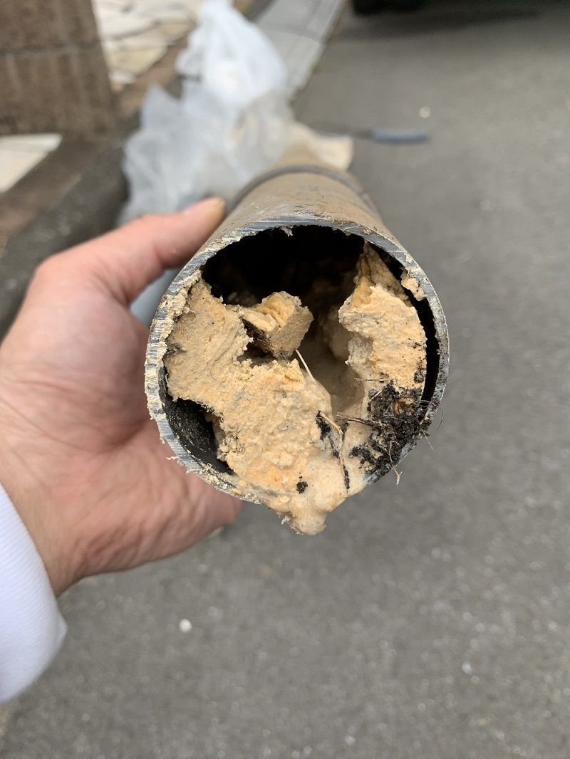 排水溝のつまりは身近な道具で直る！業者を呼ぶ前の劇的解消ワザと原因