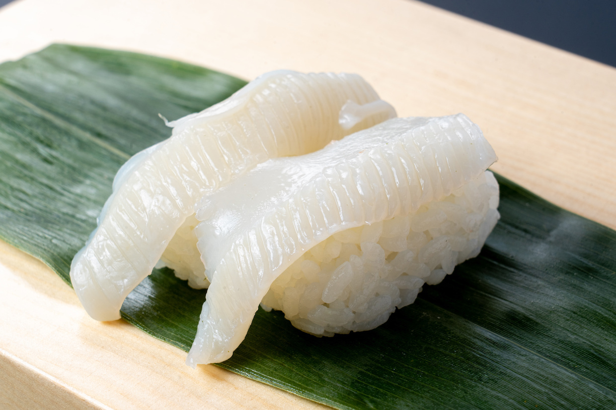 えんがわの魚種類を徹底解説｜エイ・カレイ・ヒラメの縁側一覧と高級部位の正体