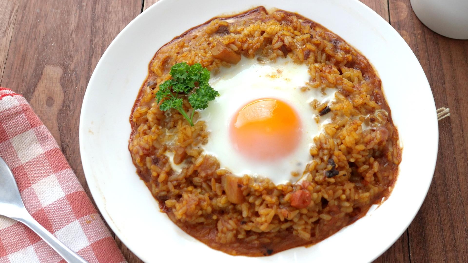 レトルトカレー激変アレンジ術！プロが明かす隠し味と人気簡単レシピ