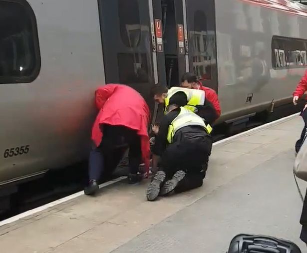 Man Jumps in Front of Train Today Uk