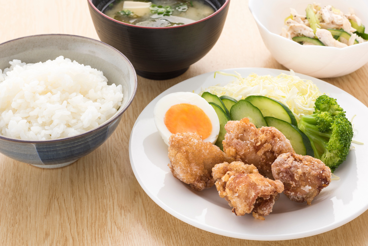 唐揚げの献立に悩む夜へ！プロが教える絶品副菜と最強バランス